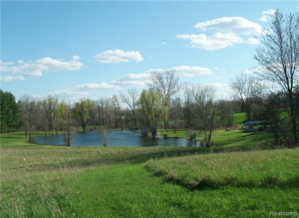 1150 Noble Road Leonard, MI 48367 - Photo 4 of 11 GEDC0554.JPG