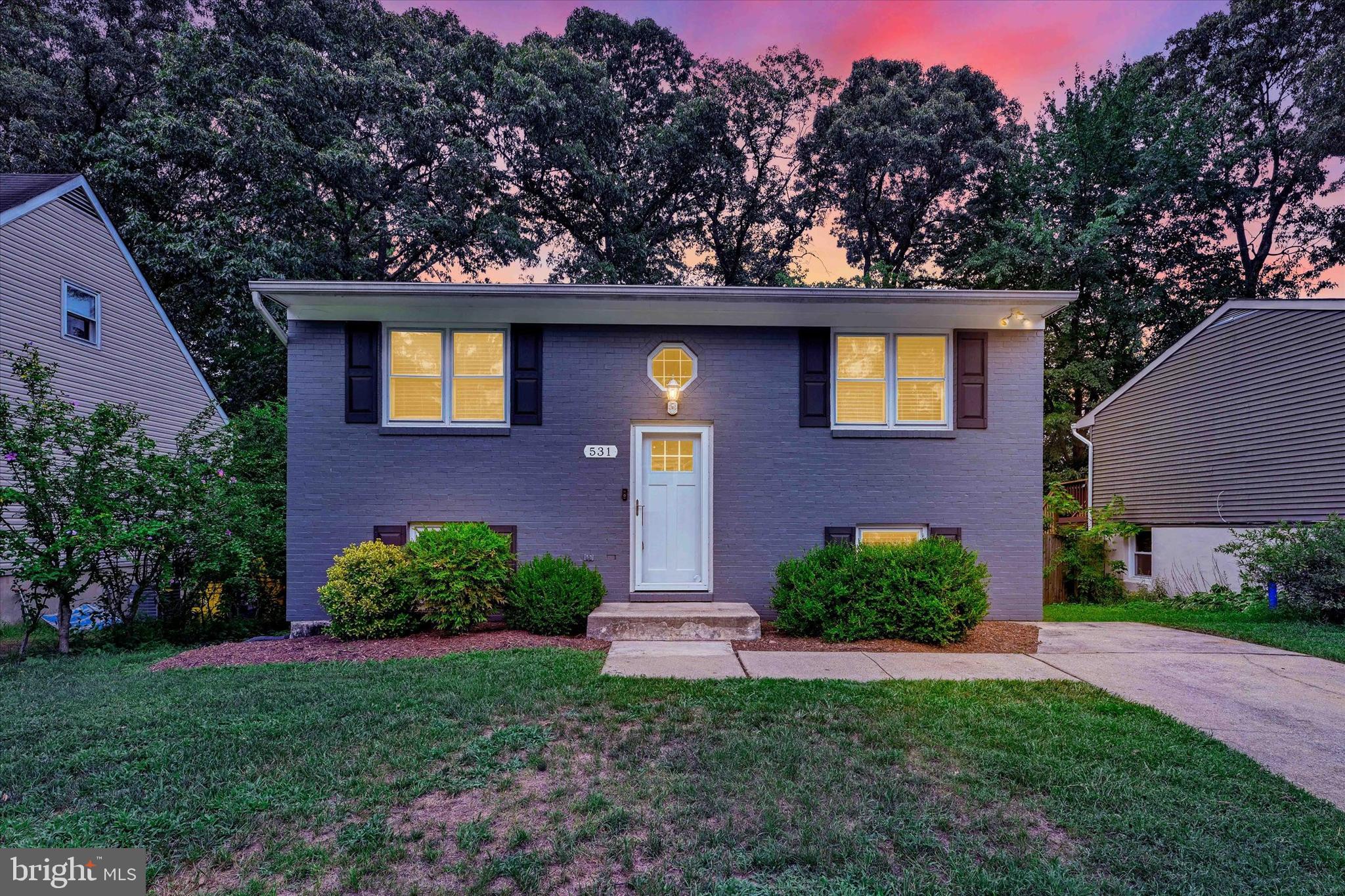 531 Kenmore Road Severna Park, MD 21146 - Photo 2 of 25 Front at Dusk
