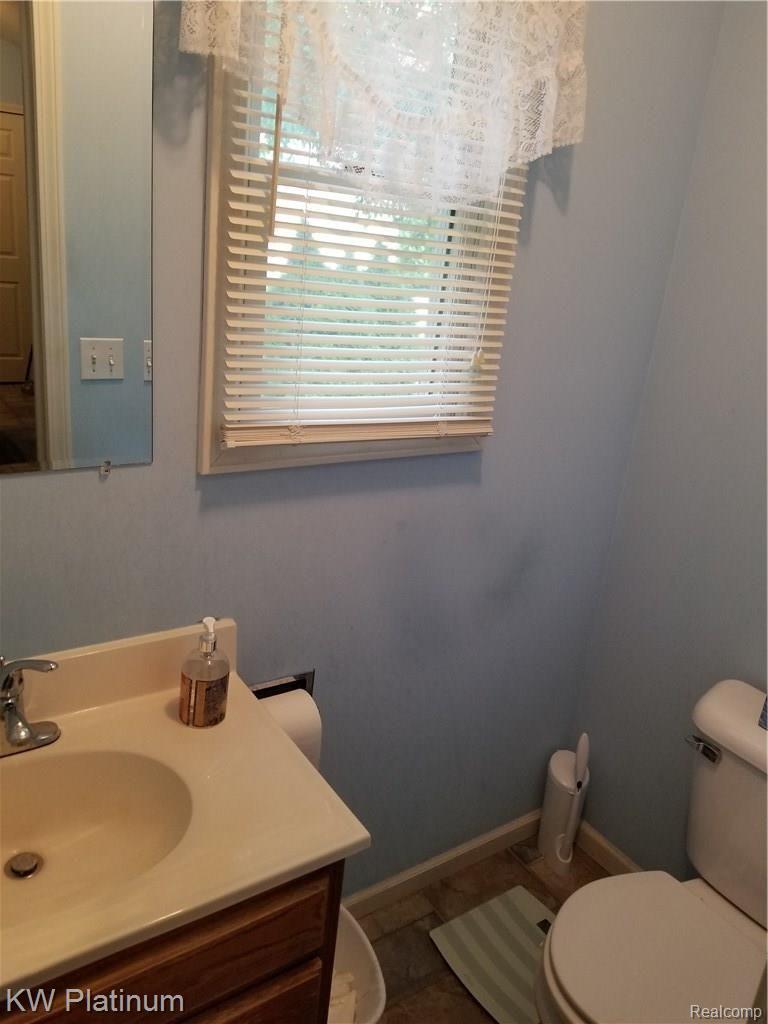 4212 North River Road Fort Gratiot, MI 48059 - Photo 15 of 26 1/2 BATH OFF LAUNDRY ROOM
