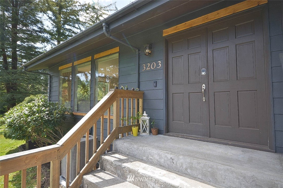 3203 Wishkah Road Aberdeen, WA 98520 - Photo 2 of 28 Gallery Image 2