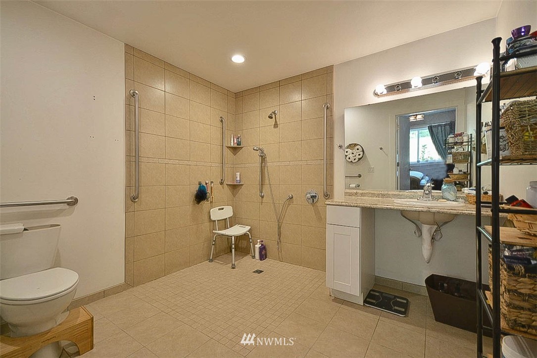 3203 Wishkah Road Aberdeen, WA 98520 - Photo 13 of 28 Gallery Image 13