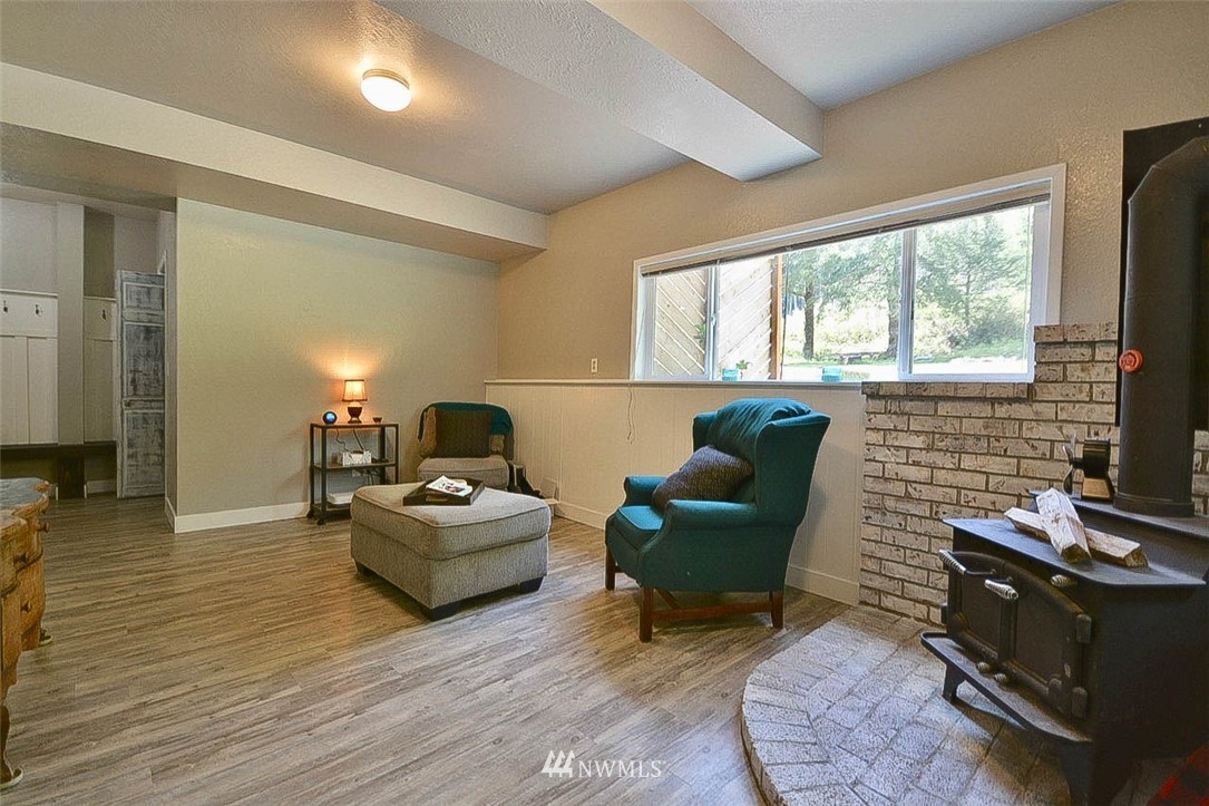 3203 Wishkah Road Aberdeen, WA 98520 - Photo 10 of 28 Gallery Image 10