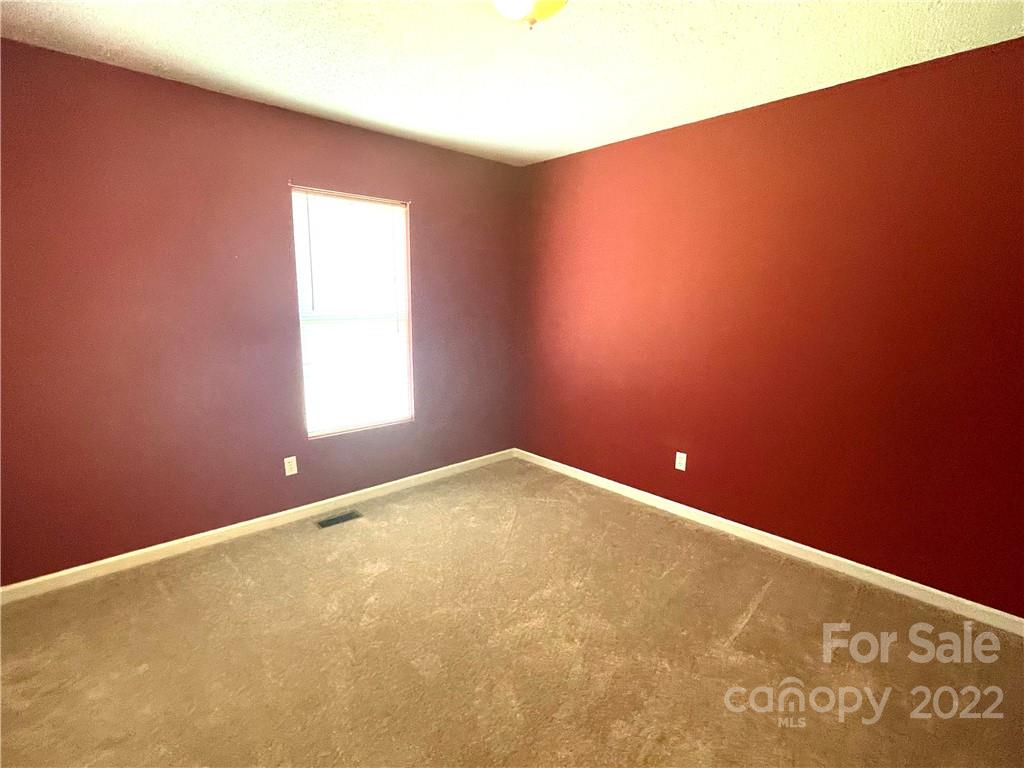 5172 Swinging Bridge Road Conover, NC 28613 - Photo 29 of 36 Gallery Image 29