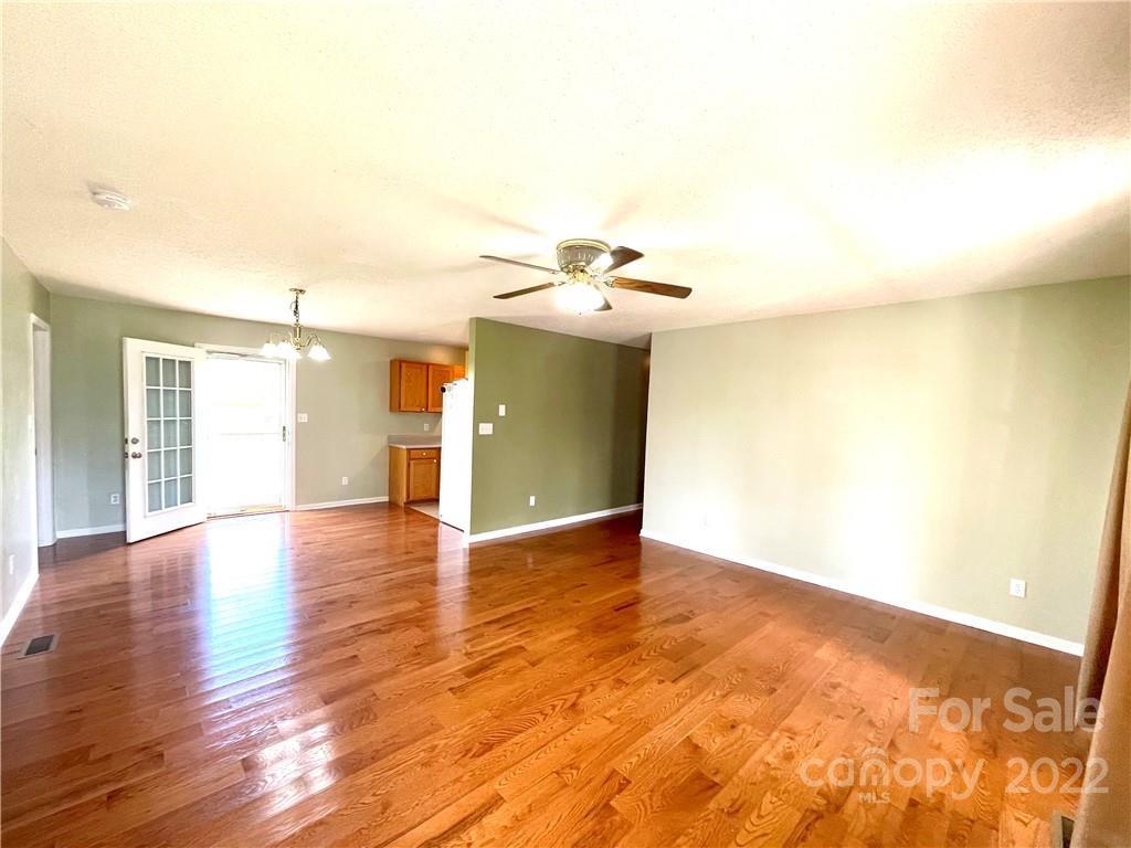 5172 Swinging Bridge Road Conover, NC 28613 - Photo 8 of 36 Gallery Image 8
