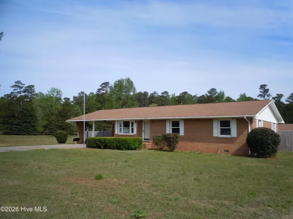 $234,900 | 209 Complex Street, Tabor City, NC 28463