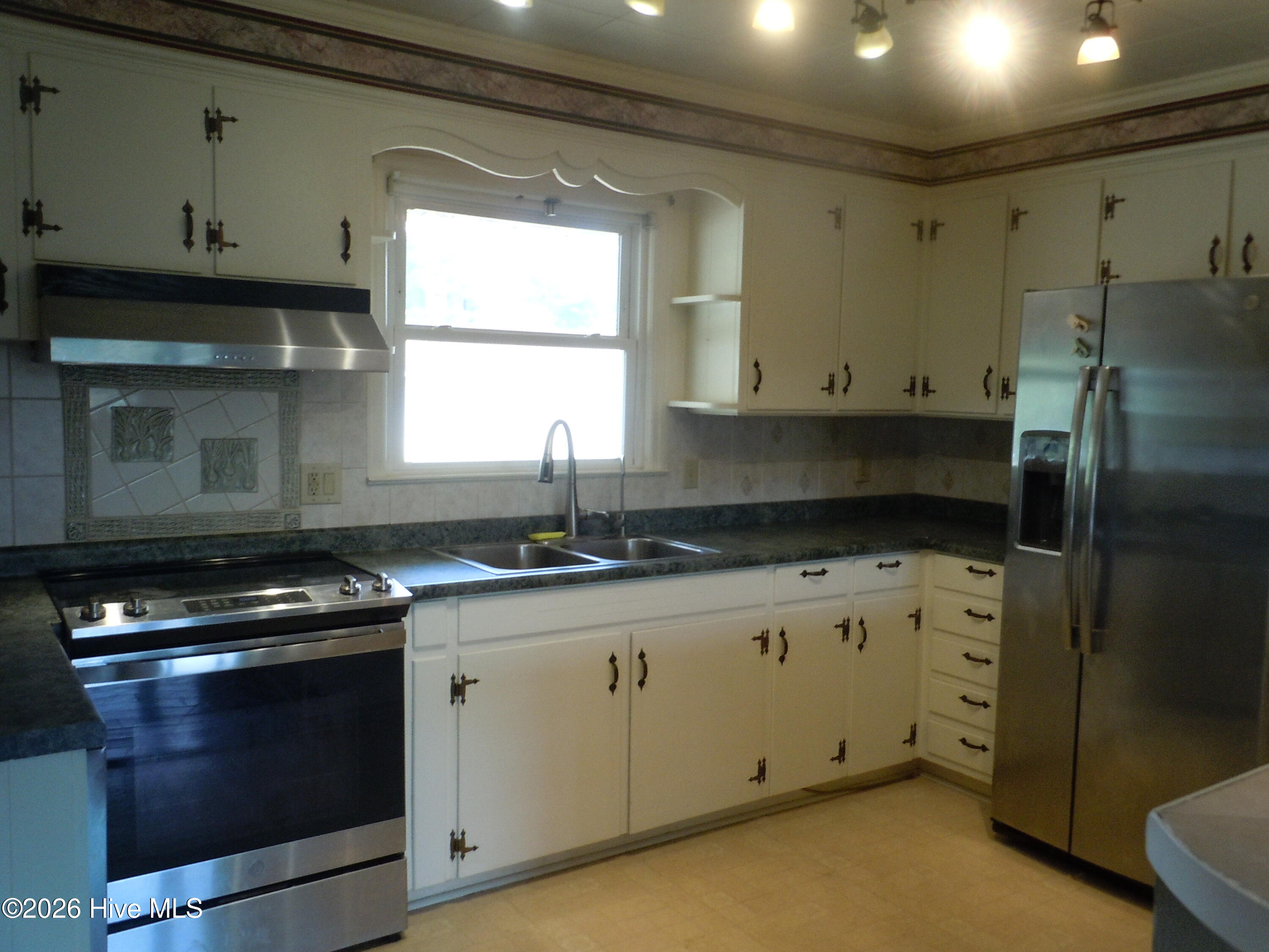 209 Complex Street Tabor City, NC 28463 - Photo 4 of 73 DSCN0795