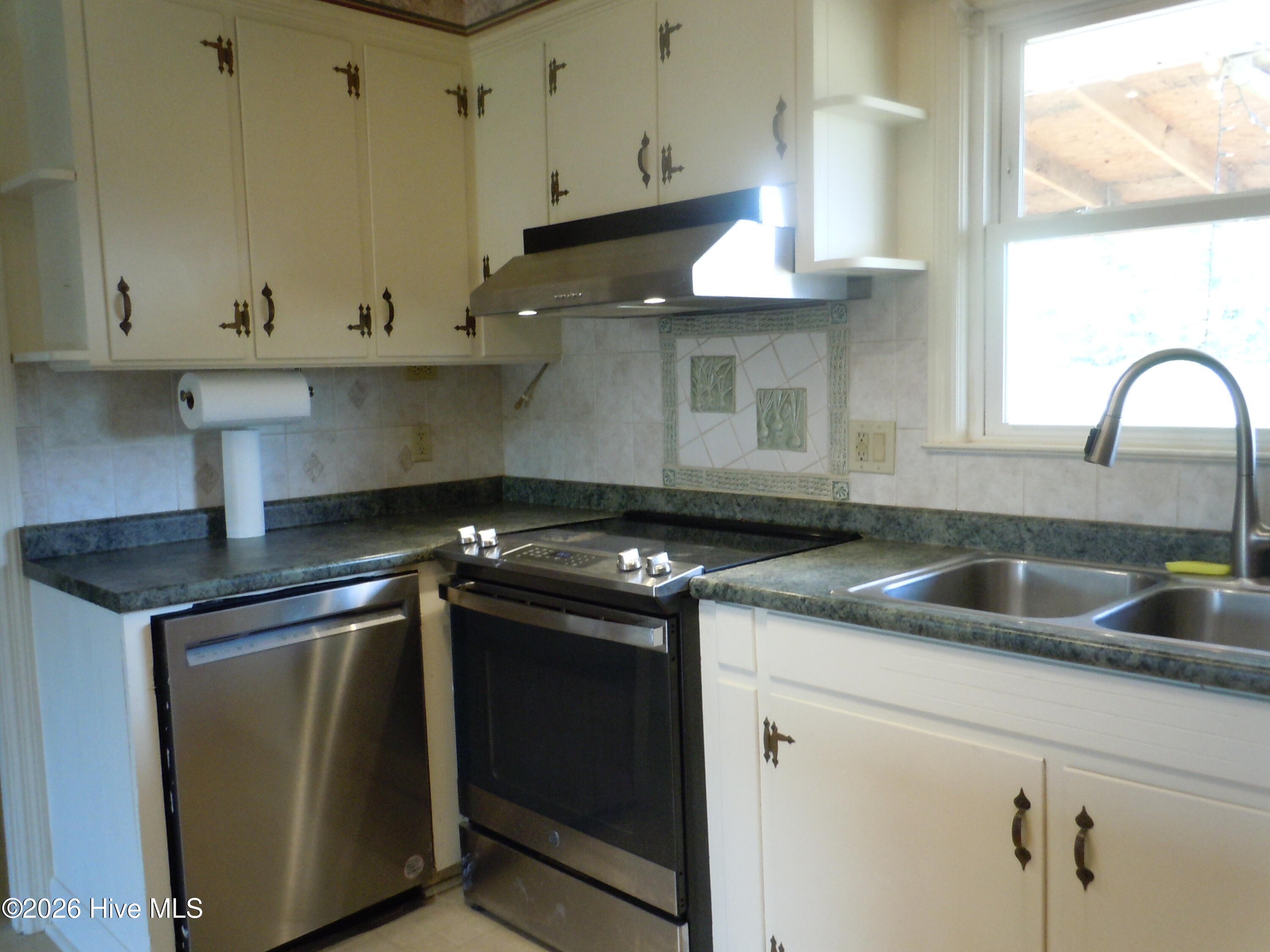 209 Complex Street Tabor City, NC 28463 - Photo 5 of 73 DSCN0793