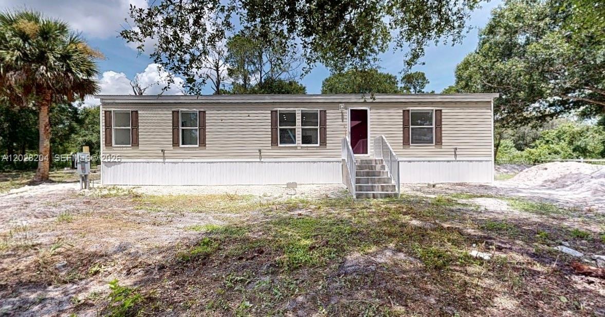 720 North Riverside Street Clewiston, FL 33440 - Photo 1 of 23