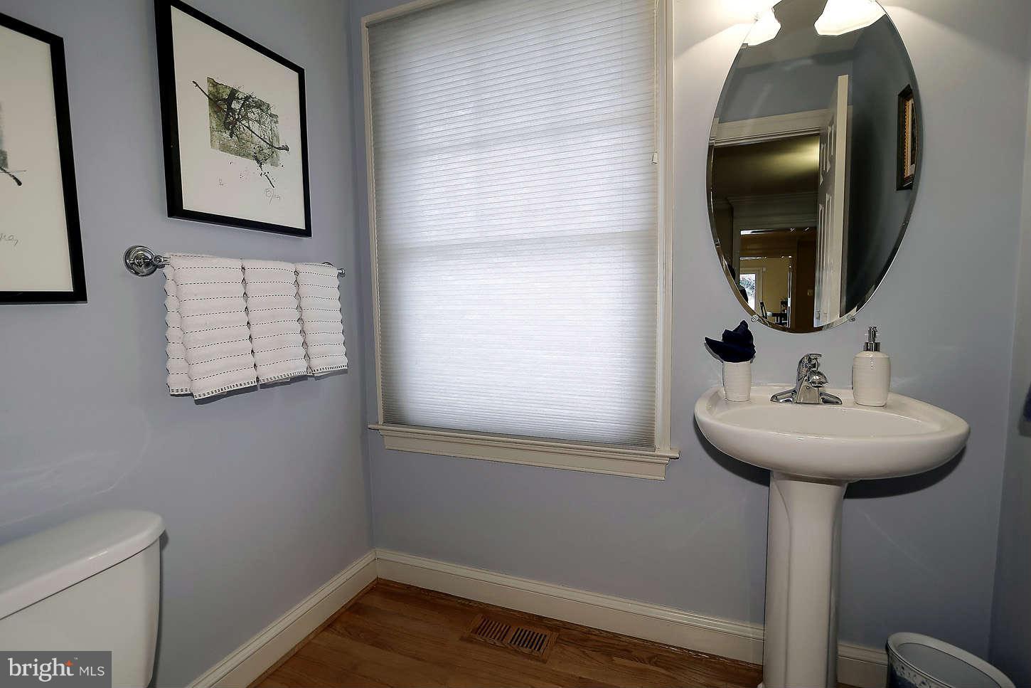 7908 Glendale Road Chevy Chase, MD 20815 - Photo 12 of 25 Bath