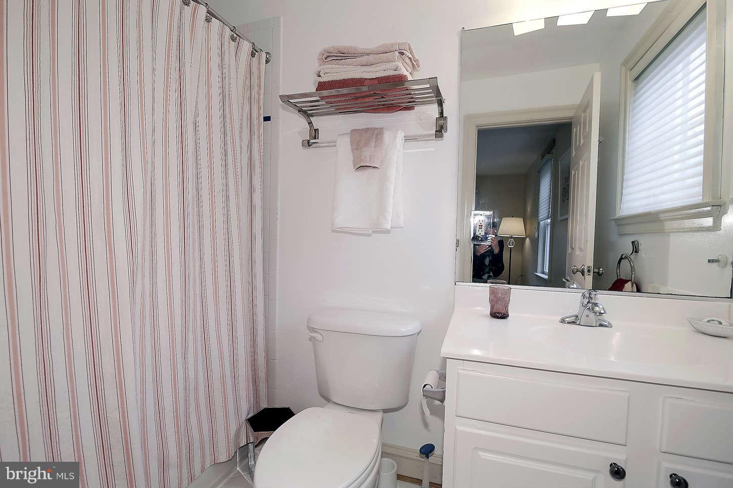 7908 Glendale Road Chevy Chase, MD 20815 - Photo 14 of 25 Bath