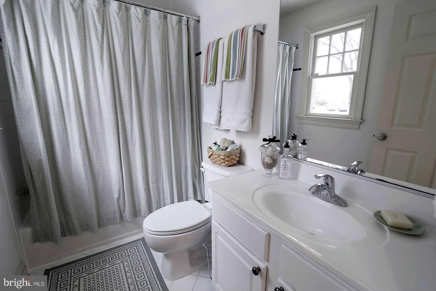 7908 Glendale Road Chevy Chase, MD 20815 - Photo 20 of 25 Bath