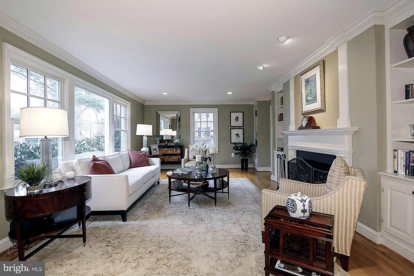 7908 Glendale Road Chevy Chase, MD 20815 - Photo 3 of 25 Living Room