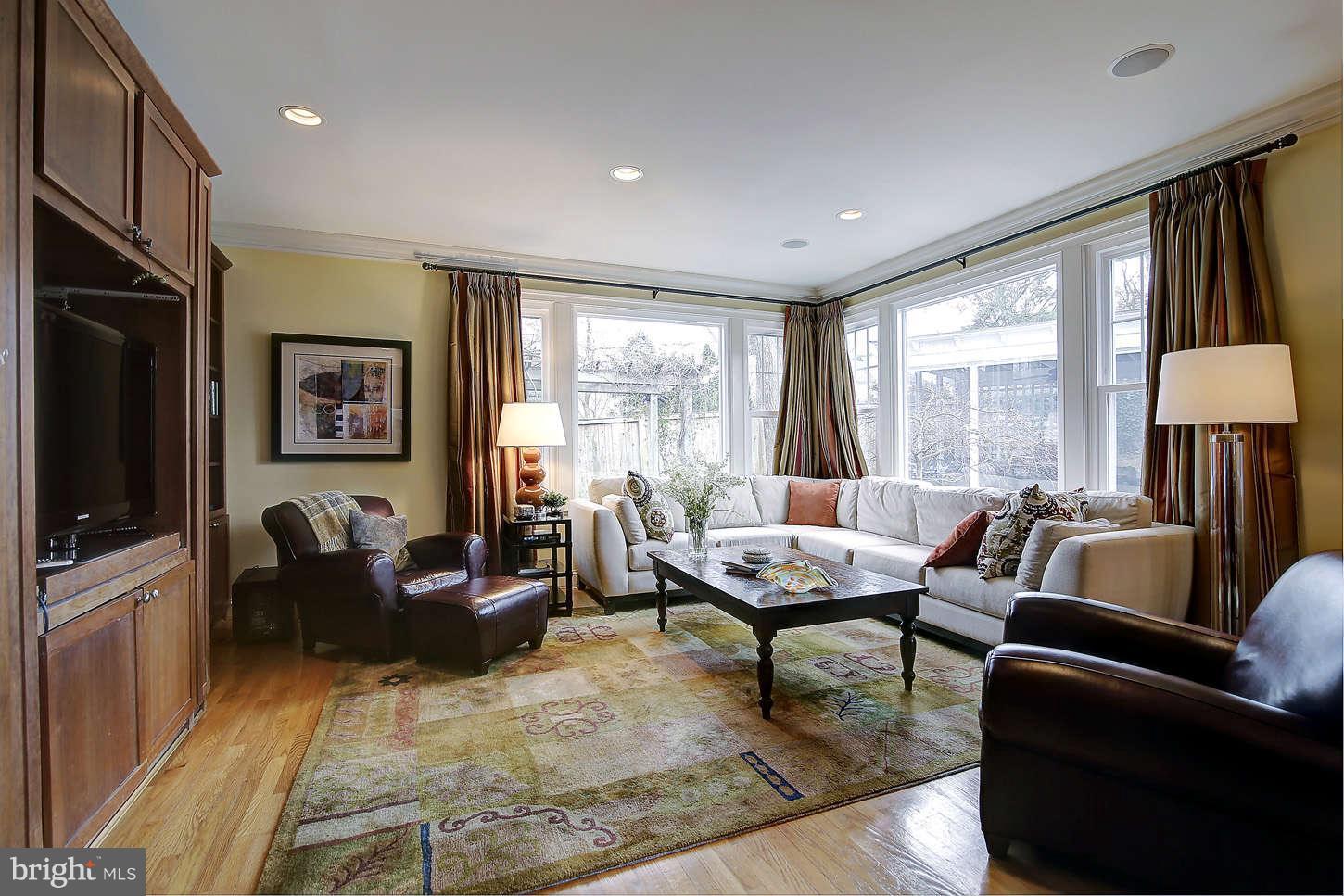 7908 Glendale Road Chevy Chase, MD 20815 - Photo 5 of 25 Family Room