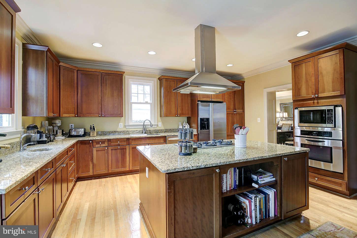 7908 Glendale Road Chevy Chase, MD 20815 - Photo 7 of 25 Kitchen
