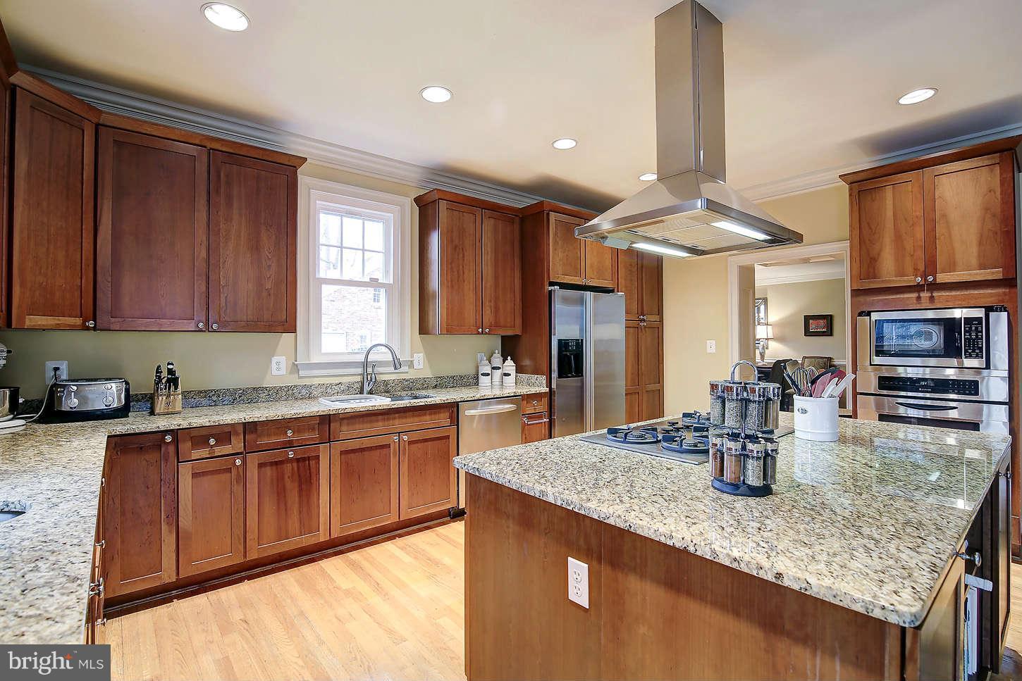 7908 Glendale Road Chevy Chase, MD 20815 - Photo 8 of 25 Kitchen