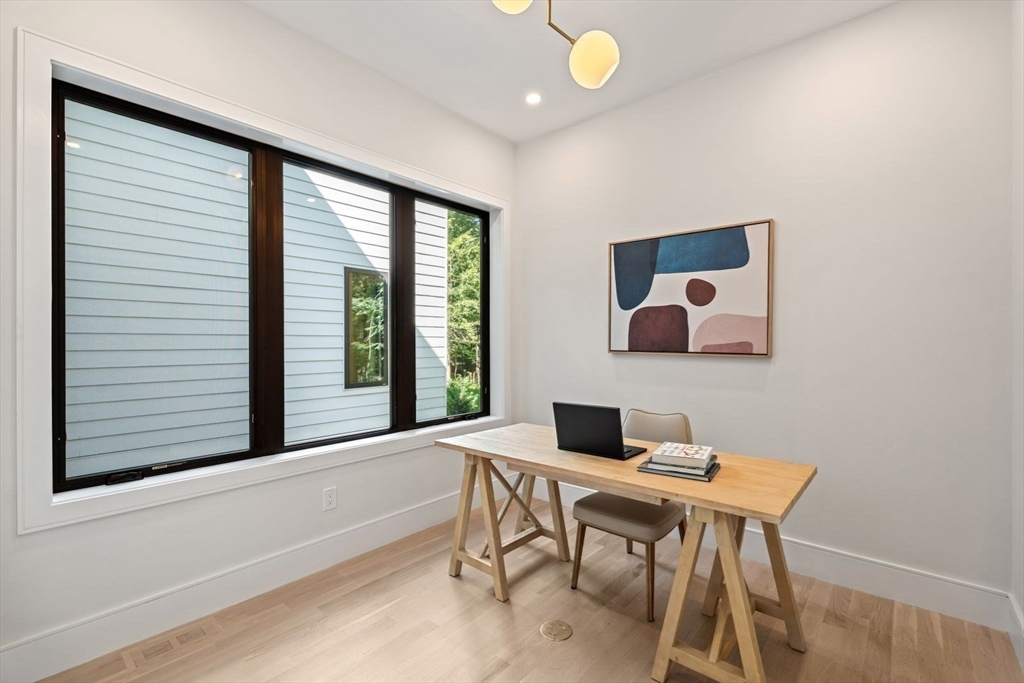 48 Sherburne Road Lexington, MA 02421 - Photo 18 of 40