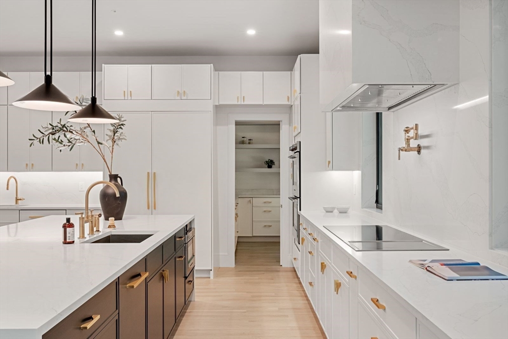 48 Sherburne Road Lexington, MA 02421 - Photo 4 of 40