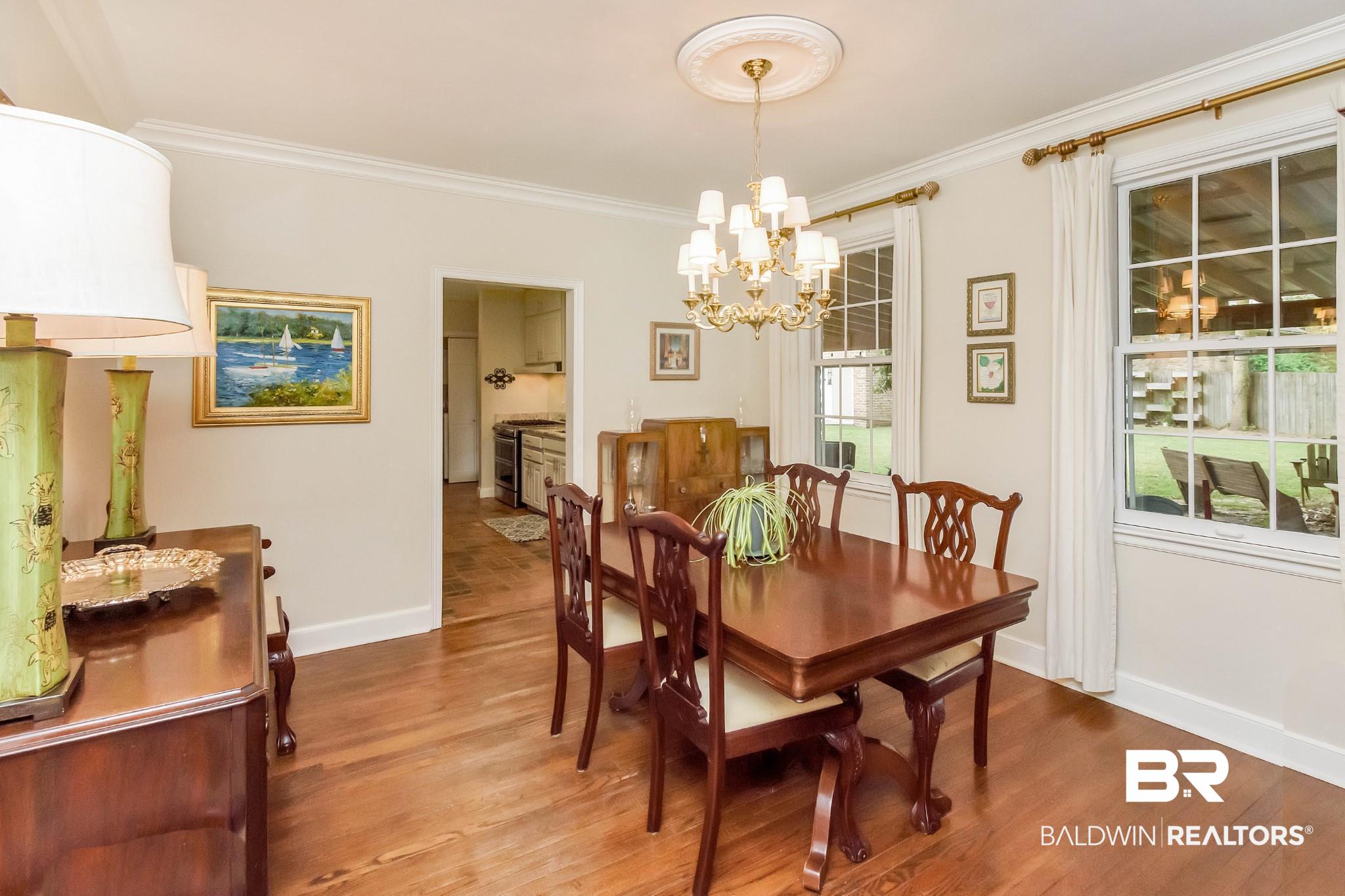 255 Woodlands Avenue Mobile, AL 36607 - Photo 7 of 34
