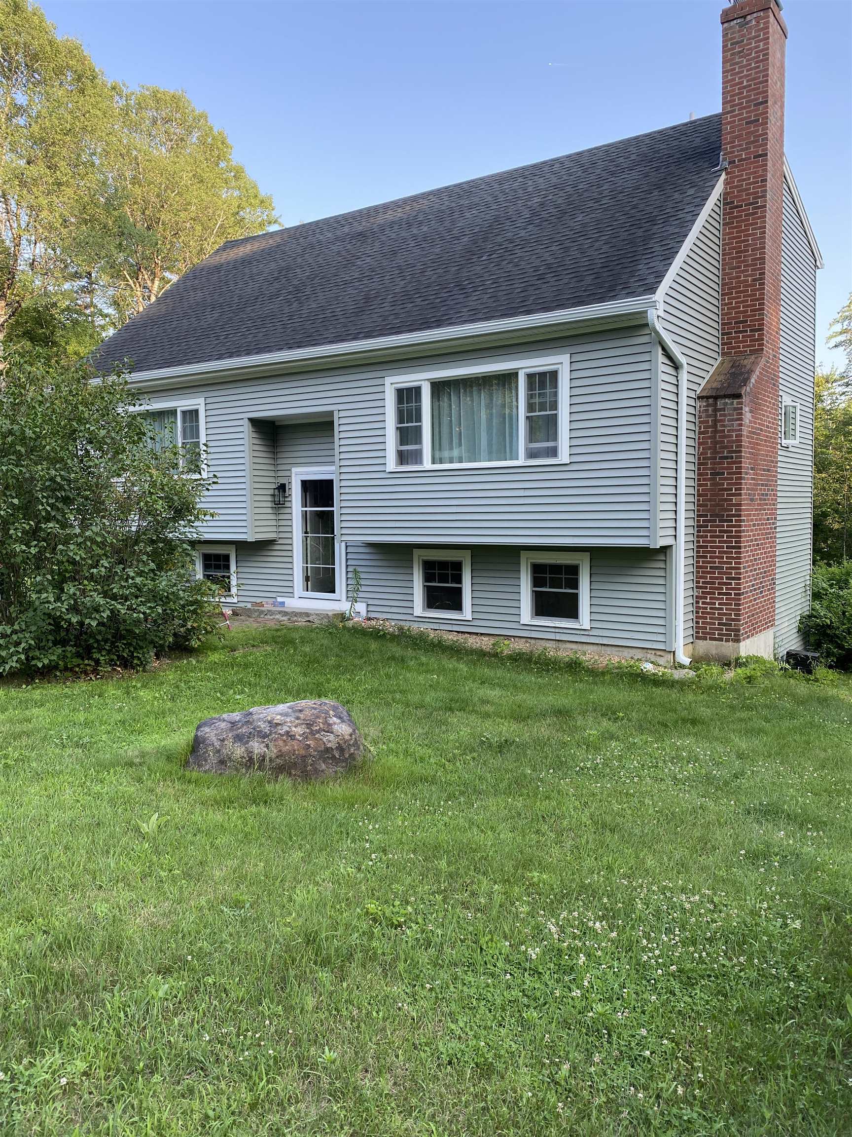 127 West Parish Road Concord, NH 03303 - Photo 1 of 30