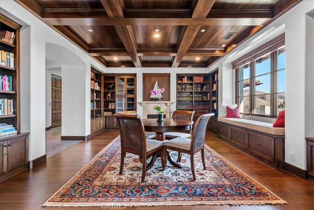 3515 Turri Road San Luis Obispo, CA 93405 - Photo 19 of 73 Library