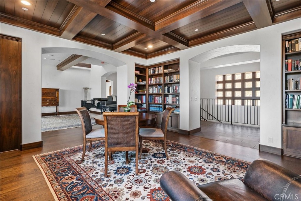 3515 Turri Road San Luis Obispo, CA 93405 - Photo 22 of 73 Library