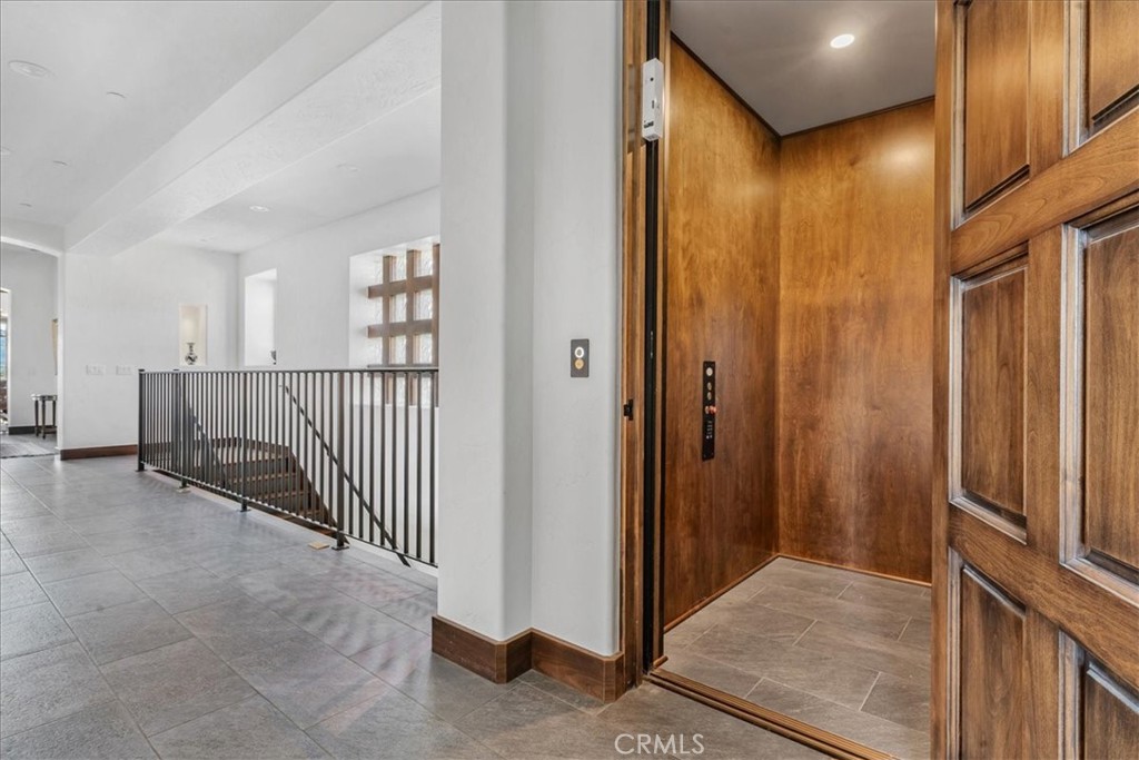 3515 Turri Road San Luis Obispo, CA 93405 - Photo 32 of 73 Stairs and Elevator