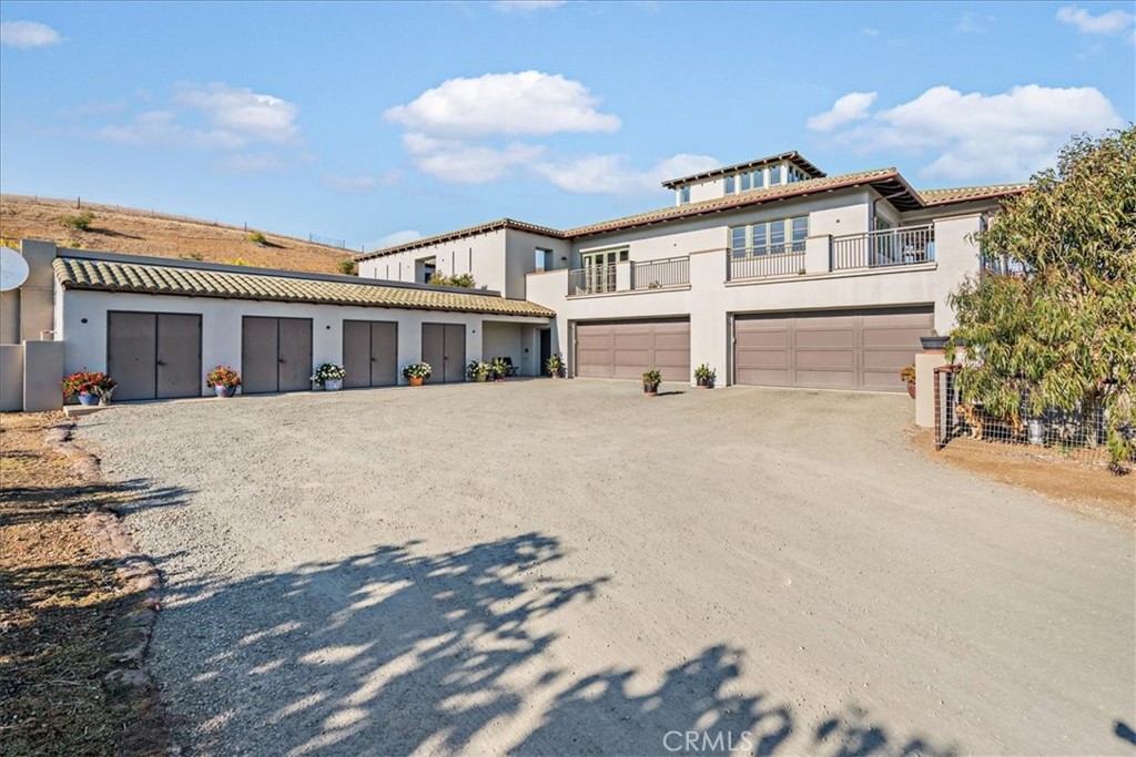 3515 Turri Road San Luis Obispo, CA 93405 - Photo 46 of 73 Garage Exterior