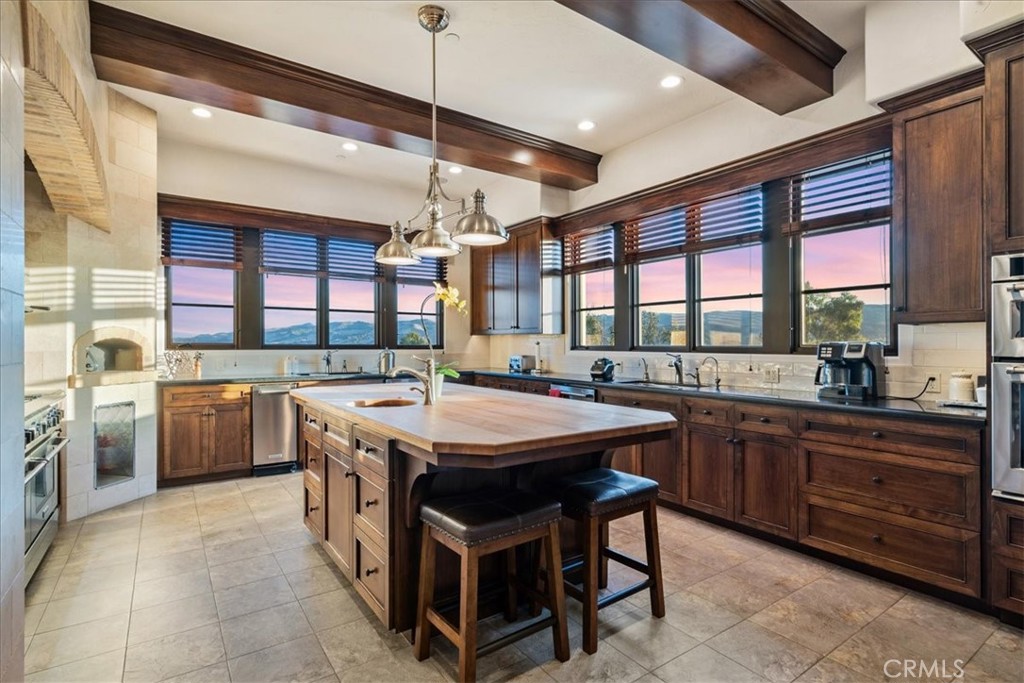 3515 Turri Road San Luis Obispo, CA 93405 - Photo 5 of 73 Kitchen