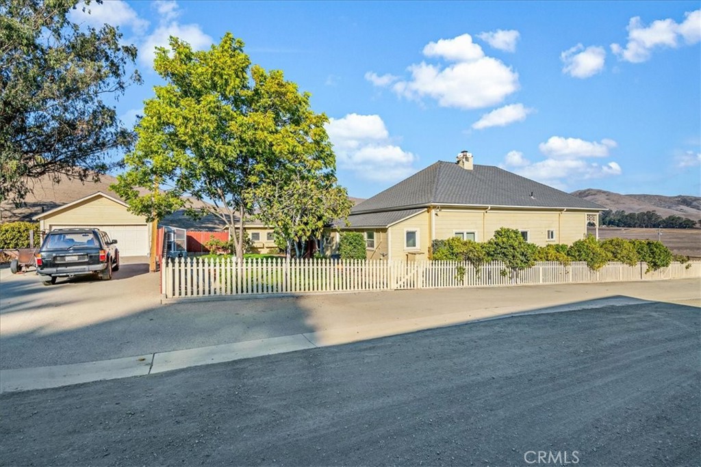 3515 Turri Road San Luis Obispo, CA 93405 - Photo 52 of 73 Farmhouse