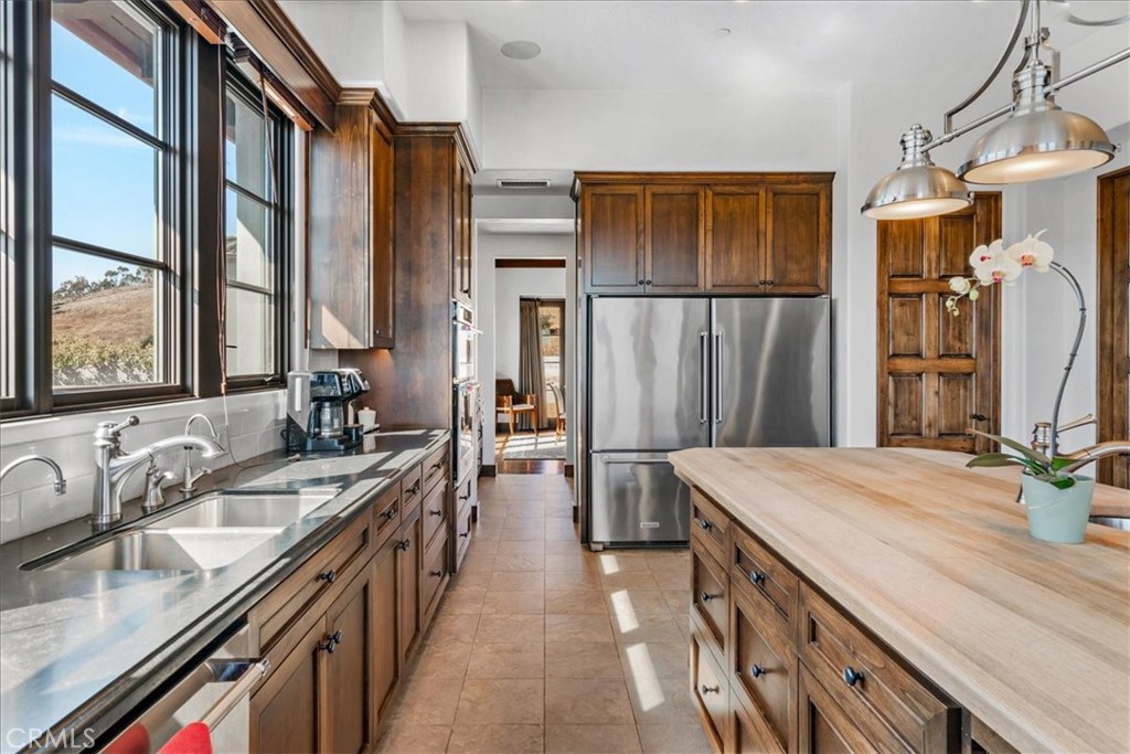 3515 Turri Road San Luis Obispo, CA 93405 - Photo 8 of 73 Kitchen