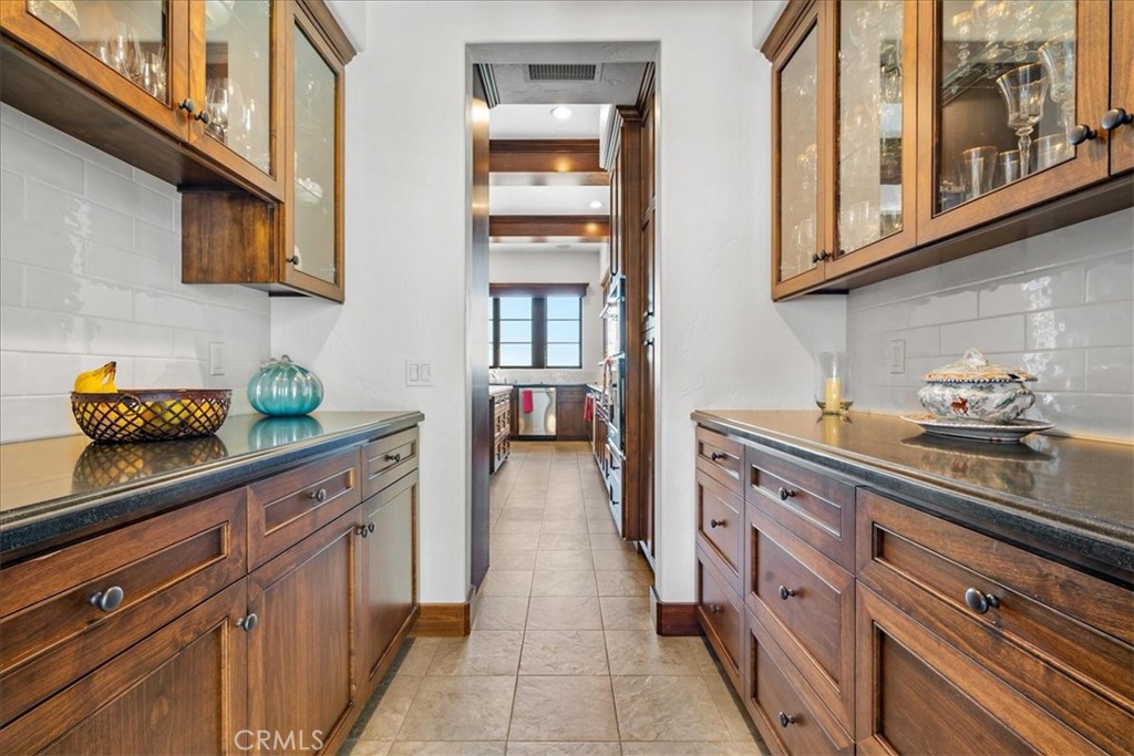 3515 Turri Road San Luis Obispo, CA 93405 - Photo 10 of 73 Butler's Pantry