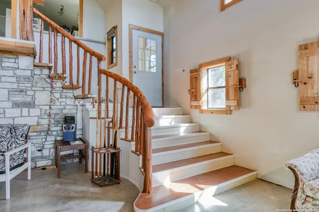 a view of entryway and hall