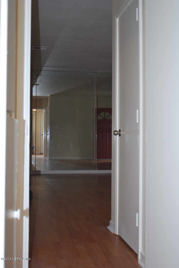 2915 Christopher Road Jacksonville, FL 32217 - Photo 16 of 26 a view of elevator