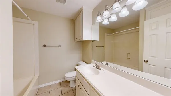 $2,400 | 2350 Kendal Green Circle, College Station, TX 77845