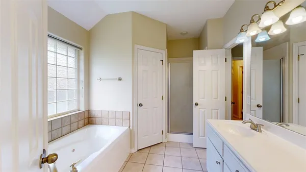 $2,400 | 2350 Kendal Green Circle, College Station, TX 77845