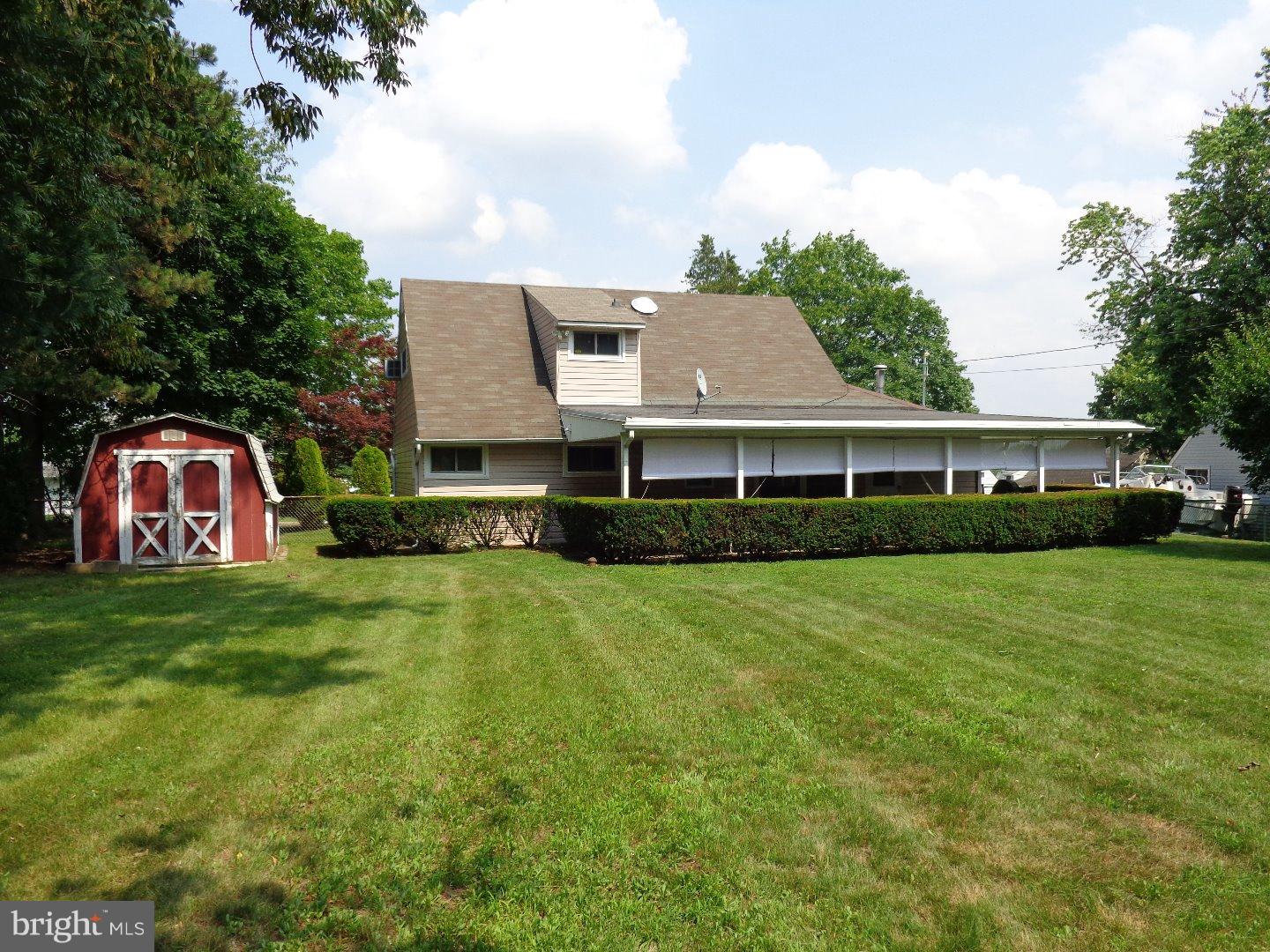 29 Cardinal Road Levittown, PA 19057 - Photo 18 of 25