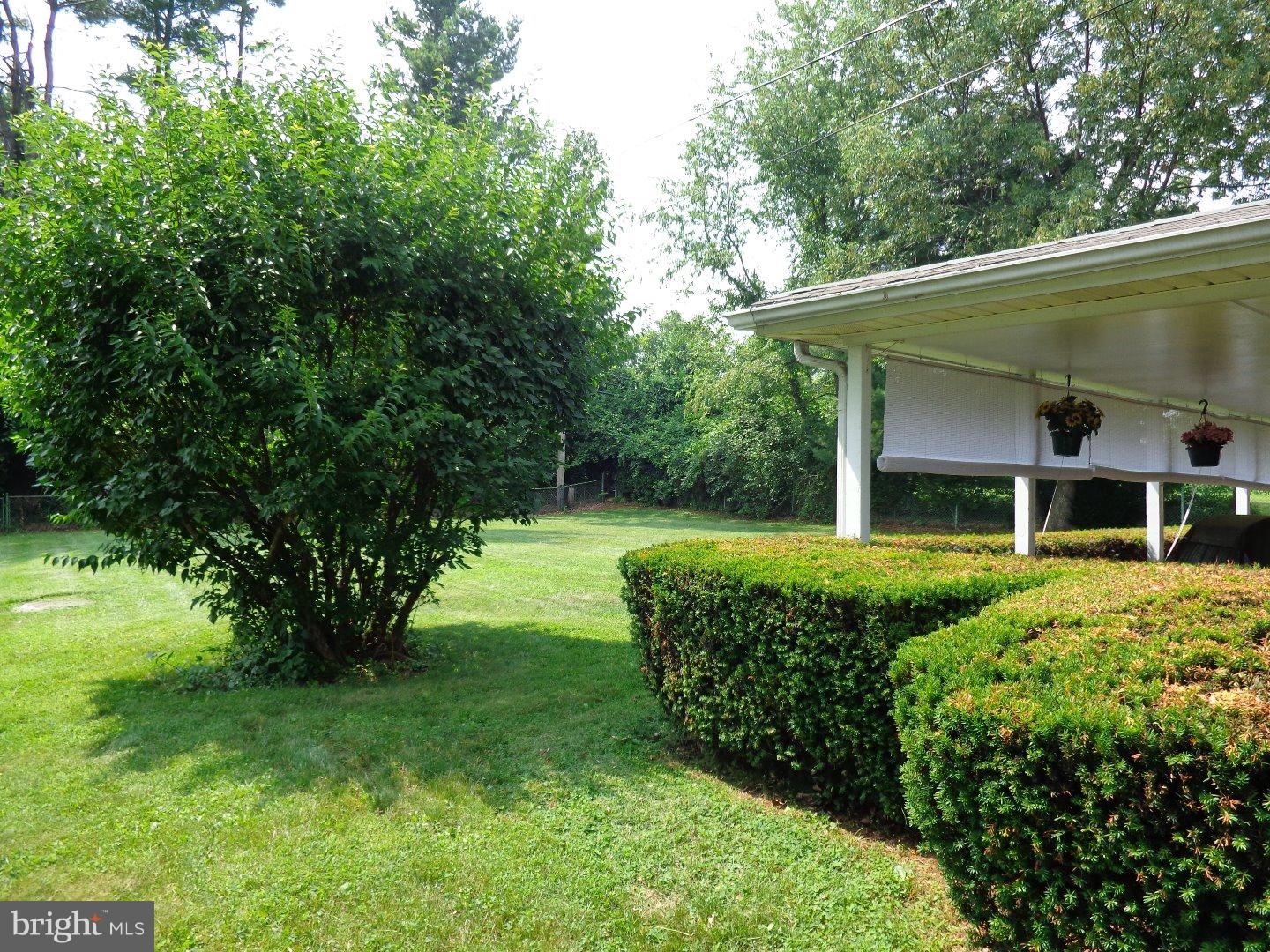 29 Cardinal Road Levittown, PA 19057 - Photo 19 of 25