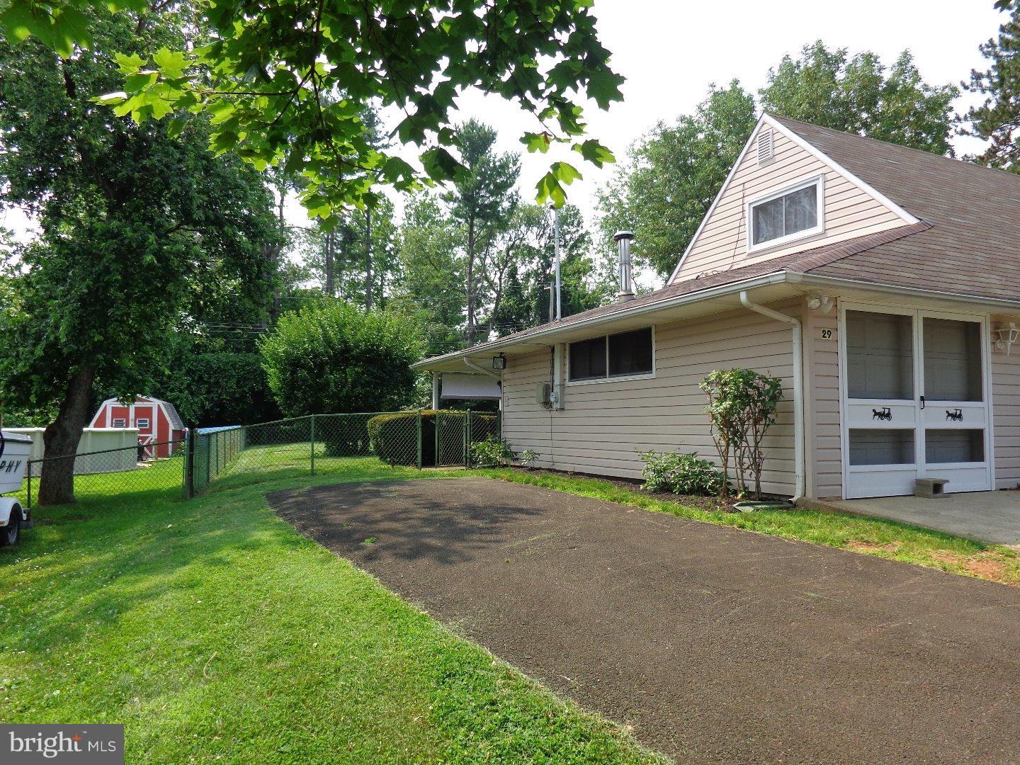 29 Cardinal Road Levittown, PA 19057 - Photo 22 of 25 Driveway