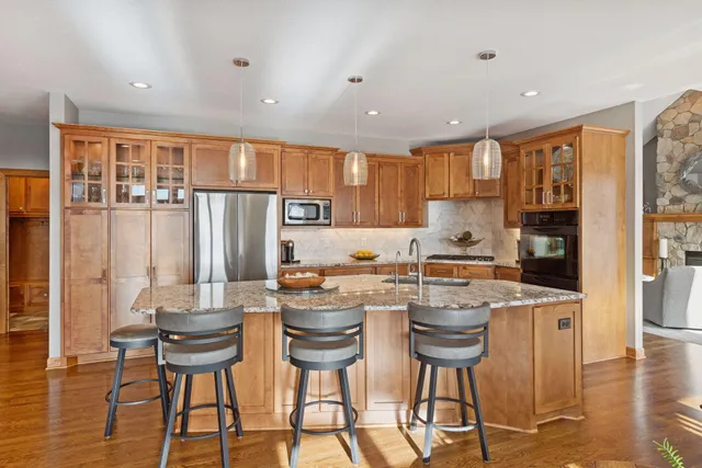 $1,075,000 | 1207 Adrian Drive, Chaska, MN 55318