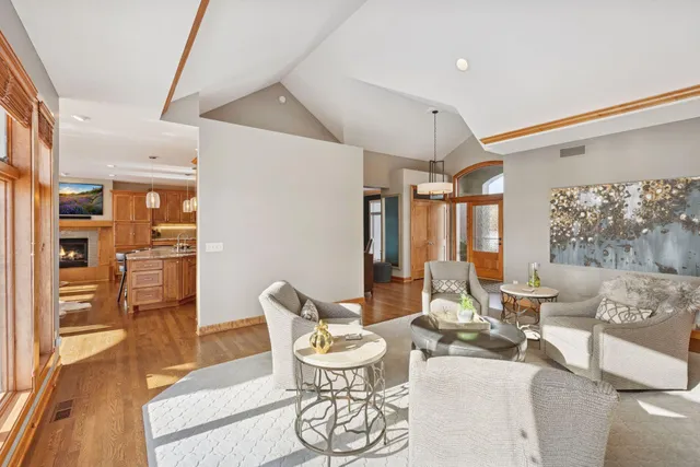 $1,075,000 | 1207 Adrian Drive, Chaska, MN 55318