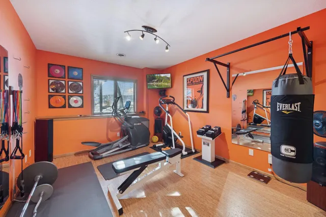 $1,075,000 | 1207 Adrian Drive, Chaska, MN 55318