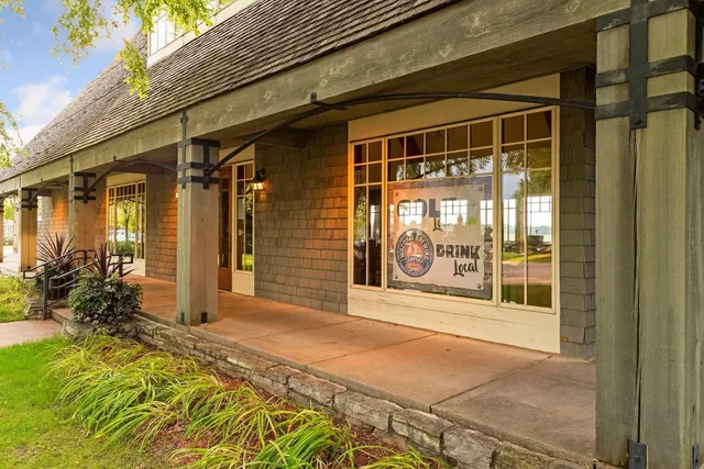 $1,075,000 | 1207 Adrian Drive, Chaska, MN 55318