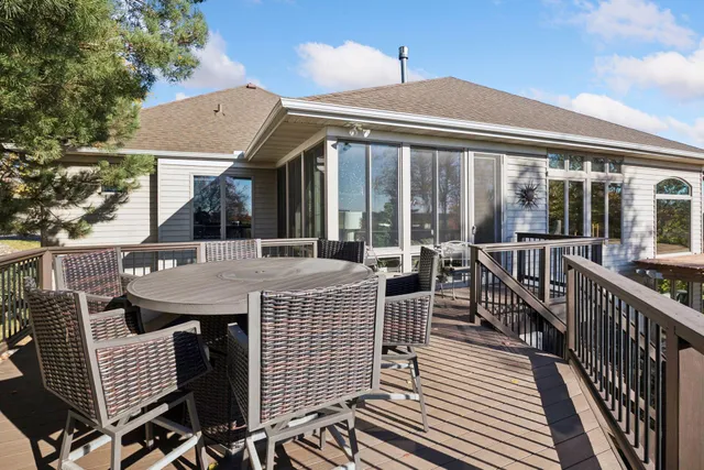 $1,075,000 | 1207 Adrian Drive, Chaska, MN 55318