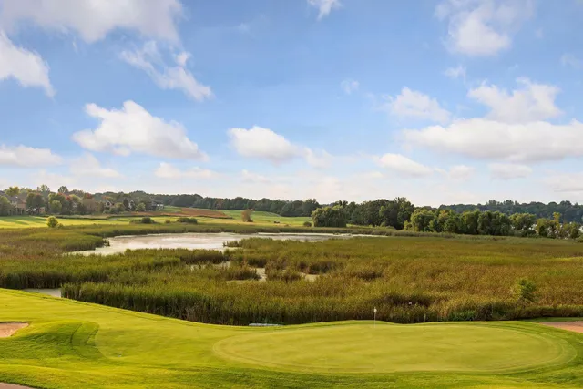 $1,075,000 | 1207 Adrian Drive, Chaska, MN 55318