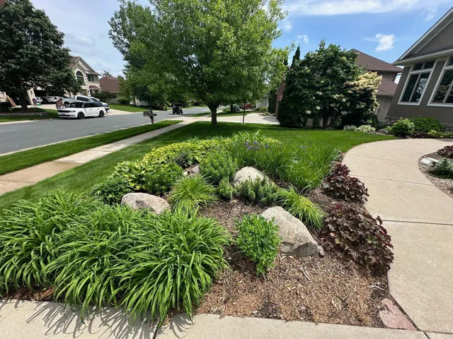 $1,075,000 | 1207 Adrian Drive, Chaska, MN 55318