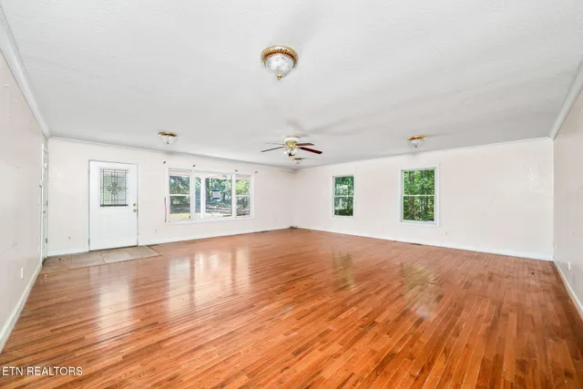 $359,000 | 1161 Charlie Doss Road, Jamestown, TN 38556