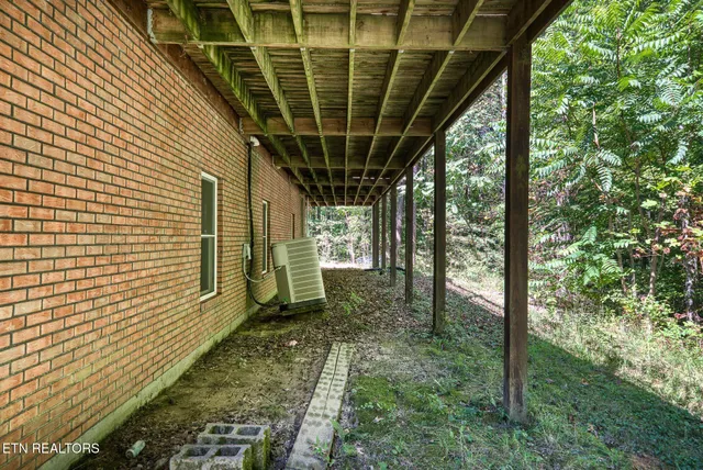 $359,000 | 1161 Charlie Doss Road, Jamestown, TN 38556