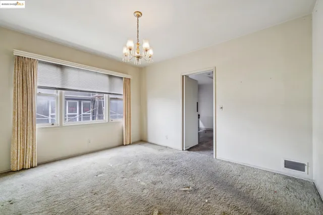 $1,295,000 | 521 Merritt Avenue, Oakland, CA 94610