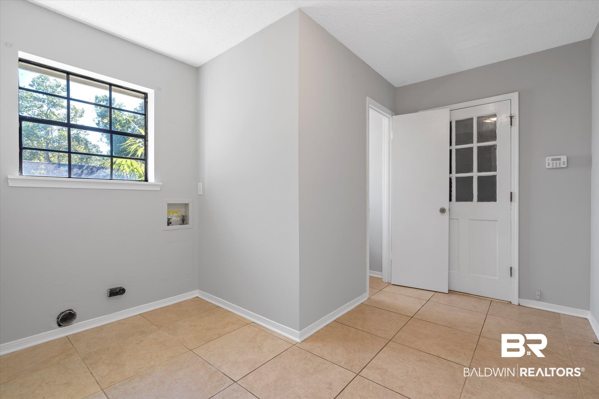 1058 Aberdeen Court North Mobile, AL 36609 - Photo 26 of 32