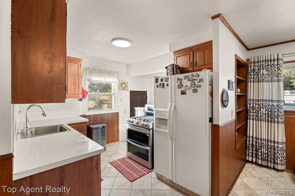 3228 Rome Avenue Warren, MI 48091 - Photo 12 of 44